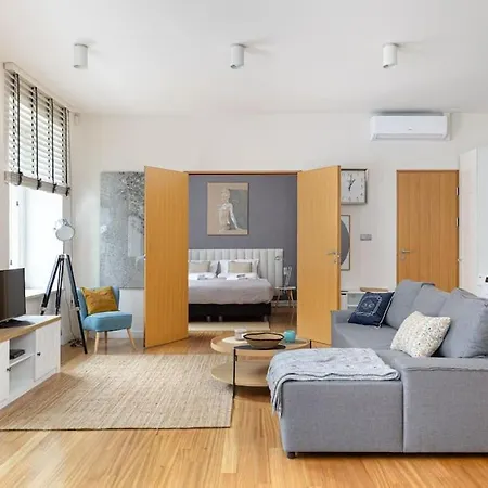 Chmielna Spacious Center * Varsavia