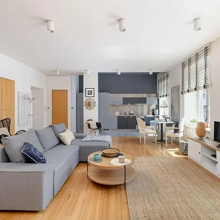 Chmielna Spacious Center Appartamento