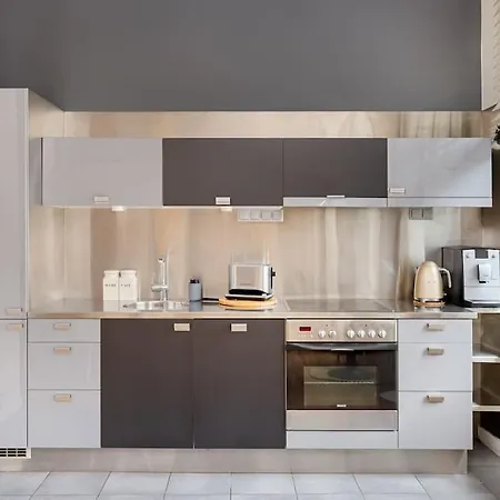 Chmielna Spacious Center * Varsavia