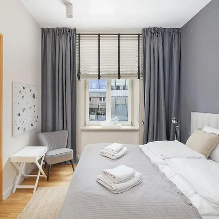 Apartamento Chmielna Center With Bath