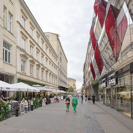 Chmielna Spacious Center